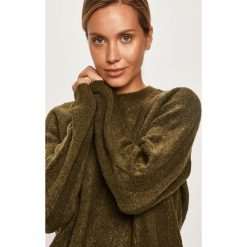 Pieces - Sweter. Zielone swetry damskie Pieces, s, bez wzorów, z elastanu, bez rękawów, bez kaptura. W wyprzedaży za 79,90 zł.