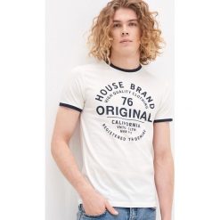 T-shirt Kremowy. Białe t-shirty męskie House, s, bez wzorów, bez kołnierzyka. Za 35,99 zł.