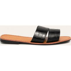 Haily's - Klapki. Czarne klapki damskie Haily's, bez wzorów, z gumy, bez obcasa, na obcasie. Za 69,90 zł.