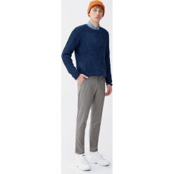 Spodnie chinosy tailoring w pepitkę. Brązowe chinosy męskie marki Pull&Bear, m. Za 139,00 zł.