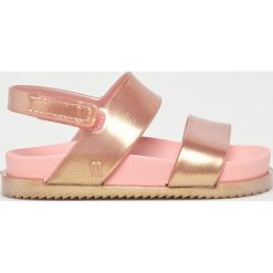 Melissa - Sandały dziecięce Cosmic. Różowe sandały dziewczęce Melissa, z gumy, bez zapięcia. W wyprzedaży za 149,90 zł.