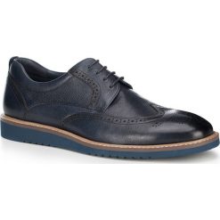 Buty męskie. Niebieskie półbuty męskie Wittchen, z aplikacjami, ze skóry, eleganckie. W wyprzedaży za 269,91 zł.