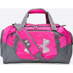 Under Armour - Torebka. Różowe torebki klasyczne damskie marki Under Armour, w paski, z poliesteru, sportowe, na ramię. Za 199,90 zł.