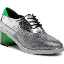 Półbuty UNITED NUDE - Brogue 103081416 Silver. Szare półbuty damskie United Nude, bez wzorów, ze skóry, bez obcasa, na obcasie, bez zapięcia. W wyprzedaży za 649,00 zł.