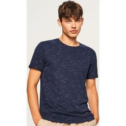 T-shirt z melanżowej dzianiny - Granatowy. Niebieskie t-shirty męskie Reserved, xl, bez wzorów, z dzianiny, bez kołnierzyka. Za 29,99 zł.