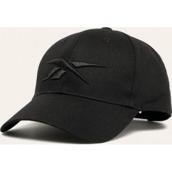 Reebok - Czapka. Czarne czapki męskie Reebok, z aplikacjami, z bawełny. Za 79,90 zł.