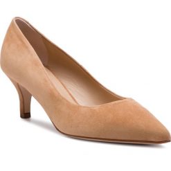 Półbuty SOLO FEMME - 48901-02-I57/000-04-00 Beż. Półbuty damskie Solo Femme. W wyprzedaży za 209,00 zł.