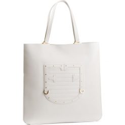Torebka FURLA - Fortezza 1007781 B BVO2 VMU Chalk. Białe torebki klasyczne damskie Furla, bez wzorów, ze skóry, eleganckie, duże, bez dodatków. Za 1930,00 zł.