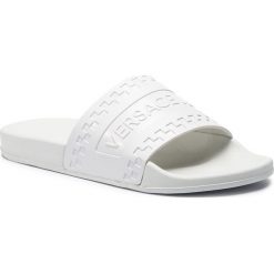 Klapki VERSACE JEANS - E0YTBSQ4 70984 003. Białe klapki męskie Versace Jeans, bez wzorów, z jeansu. Za 179,00 zł.