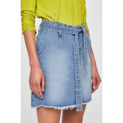 Answear - Spódnica jeansowa. Niebieskie spódniczki damskie ANSWEAR, na co dzień, s, bez wzorów, z elastanu, z podwyższonym stanem, mini, proste. Za 99,90 zł.