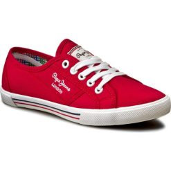 Tenisówki PEPE JEANS - Aberlady Basic 17 PLS30500 Redwood 245. Czerwone półbuty damskie Pepe Jeans, bez wzorów, z jeansu, bez obcasa, na płaskiej podeszwie, bez zapięcia. W wyprzedaży za 149,00 zł.