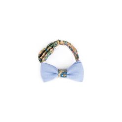 MUCHA LNIANA GOTOWA BLUE FLOWERS. Niebieskie muszki męskie marki R3s men's accessories, bez wzorów, ze lnu. Za 59,00 zł.