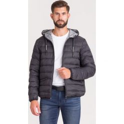 KURTKA Puchowa Armani Exchange. Czarne płaszcze męskie m, z aplikacjami, z puchu. Za 799,00 zł.