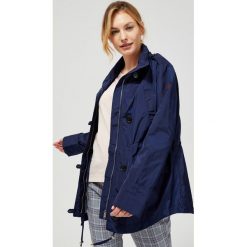 Kurtka parka z kapturem. Czerwone kurtki damskie Moodo, s, bez wzorów, z poliesteru, długie, z kapturem. Za 199,99 zł.