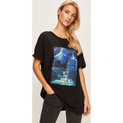Noisy May - T-shirt. Białe bluzki damskie Noisy May, s, z nadrukiem, z bawełny, z okrągłym kołnierzem. W wyprzedaży za 69,90 zł.