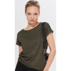 Koszulka z bawełną i wiskozą - Khaki. Brązowe koszulki damskie Mohito, s, bez wzorów, z bawełny, bez kołnierzyka, bez rękawów. Za 49,99 zł.