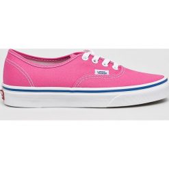 Vans - Tenisówki. Różowe trampki i tenisówki damskie Vans, bez wzorów, z gumy, na sznurówki. W wyprzedaży za 249,90 zł.