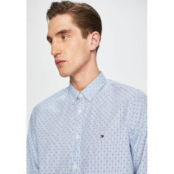 Tommy Hilfiger - Koszula. Niebieskie koszule męskie TOMMY HILFIGER, xl, bez wzorów, z bawełny, casualowe, button down, z długim rękawem. W wyprzedaży za 299,90 zł.