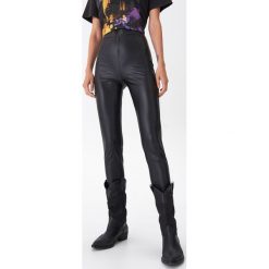 Legginsy z imitacji skóry - Czarny. Czarne legginsy damskie House, xl, bez wzorów, ze skóry. Za 49,99 zł.