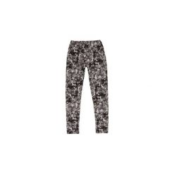 Getry dziewczęce z gumką. Szare legginsy dziewczęce marki TXM, ze skóry, długie. Za 12,99 zł.