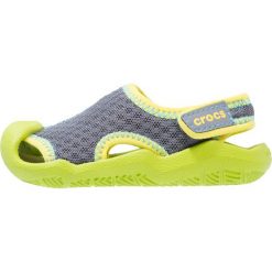 Crocs SWIFTWATER Sandały kąpielowe graphite/volt green. Szare sandały męskie Crocs, z gumy. Za 169,00 zł.