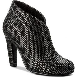 Botki UNITED NUDE - Fold Hi 10026157102 Gun. Czarne buty zimowe damskie marki United Nude, z materiału. W wyprzedaży za 449,00 zł.