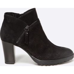 Caprice - Botki. Czarne botki damskie lity Caprice, z materiału. W wyprzedaży za 129,90 zł.