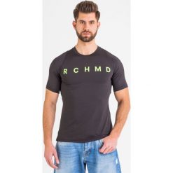 T-SHIRT MILLIR john richmond sport. Czarne t-shirty męskie John Richmond, xxl, bez wzorów, sportowe, bez kołnierzyka. Za 249,00 zł.