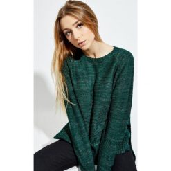 Sweter z metaliczną nitką. Zielone swetry damskie Moodo, m, bez wzorów, bez rękawów, bez kaptura. Za 29,99 zł.