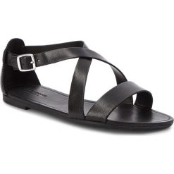 Sandały VAGABOND - Tia 4531-001-20 Black. Czarne klapki damskie Vagabond, bez wzorów, ze skóry, bez obcasa, na obcasie. W wyprzedaży za 239,00 zł.