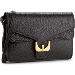 Torebka COCCINELLE - AV3 Pochette E5 AV3 55 E2 25 Noir 001. Czarne listonoszki damskie marki Coccinelle, ze skóry. W wyprzedaży za 689,00 zł.