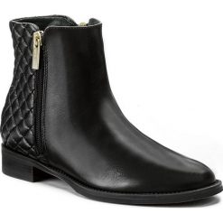 Botki GINO ROSSI - Nevia DBG184-G12-E1SS-9999-F 99/99. Czarne botki damskie na obcasie marki Gino Rossi, z materiału. W wyprzedaży za 289,00 zł.