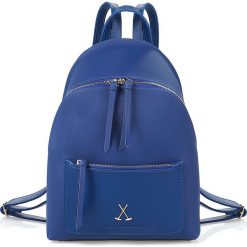 Plecak w kolorze niebieskim - 36 x 27 x 11 cm. Niebieskie plecaki damskie Beverly Hills Polo Club, bez wzorów, ze skóry. W wyprzedaży za 149,95 zł.