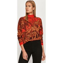 Desigual - Sweter. Czerwone swetry damskie Desigual, s, bez wzorów, z bawełny, z długim rękawem, długie, bez kaptura. Za 469,90 zł.