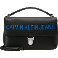 Calvin Klein Jeans SCULPTED FLAP LOGO Torebka black. Czarne torebki klasyczne damskie Calvin Klein Jeans, z jeansu. Za 599,00 zł.