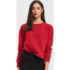 Bluza z lampasem - Czerwony. Czerwone bluzy damskie Reserved, s, bez wzorów, bez rękawów, bez kaptura. Za 59,99 zł.