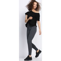 Ciemnoszare Legginsy Magic Dance. Szare bez kategorii marki Born2be, s. Za 34,99 zł.