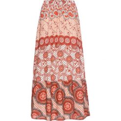 Długa spódnica z nadrukiem: MUST HAVE bonprix ceglastoczerwony wzorzysty. Czerwone spódniczki damskie bonprix, na lato, z nadrukiem, eleganckie, długie, maxi. Za 129,99 zł.