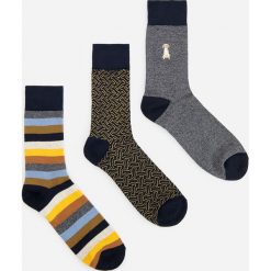 Skarpety z bawełną 3 pack - Szary. Szare skarpetki męskie Reserved, bez wzorów, z bawełny. Za 29,99 zł.