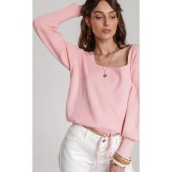 Różowy Sweter Wilder. Różowe swetry damskie Renee, m, bez wzorów, casualowe, bez rękawów, bez kaptura. W wyprzedaży za 89,99 zł.