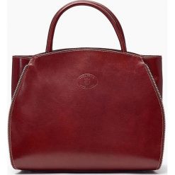 Torba Skórzana Fascinante Trono Koniakowy. Brązowe torebki klasyczne damskie marki Vera Pelle, w paski, ze skóry, na ramię. Za 329,00 zł.