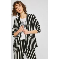 Vero Moda - Żakiet. Czarne żakiety damskie marki Vero Moda, z elastanu. W wyprzedaży za 99,90 zł.