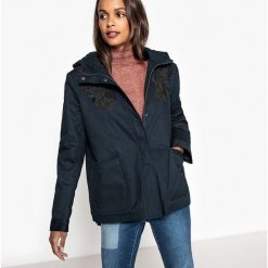 Parki damskie: Haftowana parka z kapturem