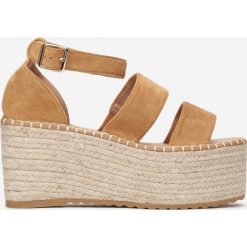 Camelowe Sandały Marythia. Brązowe espadryle damskie Renee, w paski, z otwartym noskiem, na wysokim obcasie, z paskami. Za 109,99 zł.