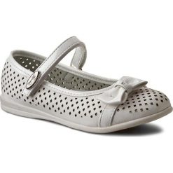 Półbuty MAGIC LADY C16SS151. Białe półbuty dziewczęce Magic Lady, bez zapięcia. W wyprzedaży za 29,99 zł.