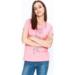G-Star Raw - Top. Różowe bluzki damskie G-Star RAW, s, z nadrukiem, z bawełny, retro, z okrągłym kołnierzem, z krótkim rękawem. W wyprzedaży za 89,90 zł.