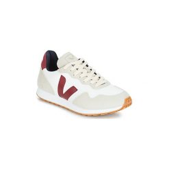Buty Veja SDU REC. Białe trampki i tenisówki damskie marki Veja, bez wzorów, bez zapięcia. Za 439,00 zł.