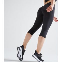 Rybaczki fitness kardio damskie 100 czarne. Czarne rybaczki damskie DOMYOS, xs, bez wzorów, z elastanu. Za 34,99 zł.