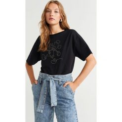 Mango - T-shirt Mickey. Czarne bluzki damskie Mango, s, z aplikacjami, z bawełny, z okrągłym kołnierzem. Za 69,90 zł.