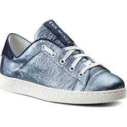 Sneakersy EVA MINGE - Guecho 3T 18GR1372428ES 713. Niebieskie półbuty damskie marki Eva Minge, bez wzorów, ze skóry, eleganckie, bez obcasa, na płaskiej podeszwie, na sznurówki. W wyprzedaży za 239,00 zł.